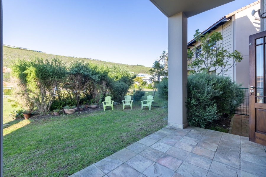 3 Bedroom Property for Sale in Whale Rock Gardens Western Cape